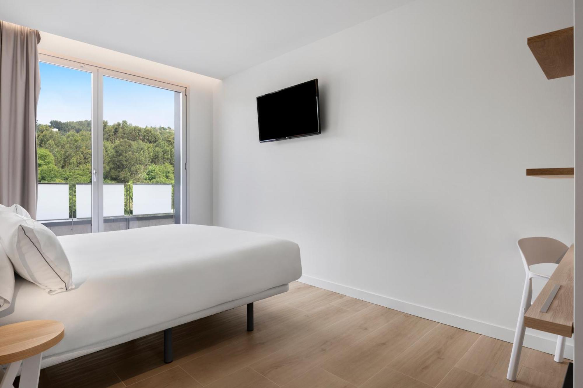 B&B Hotel كاسترو أورديالس المظهر الخارجي الصورة